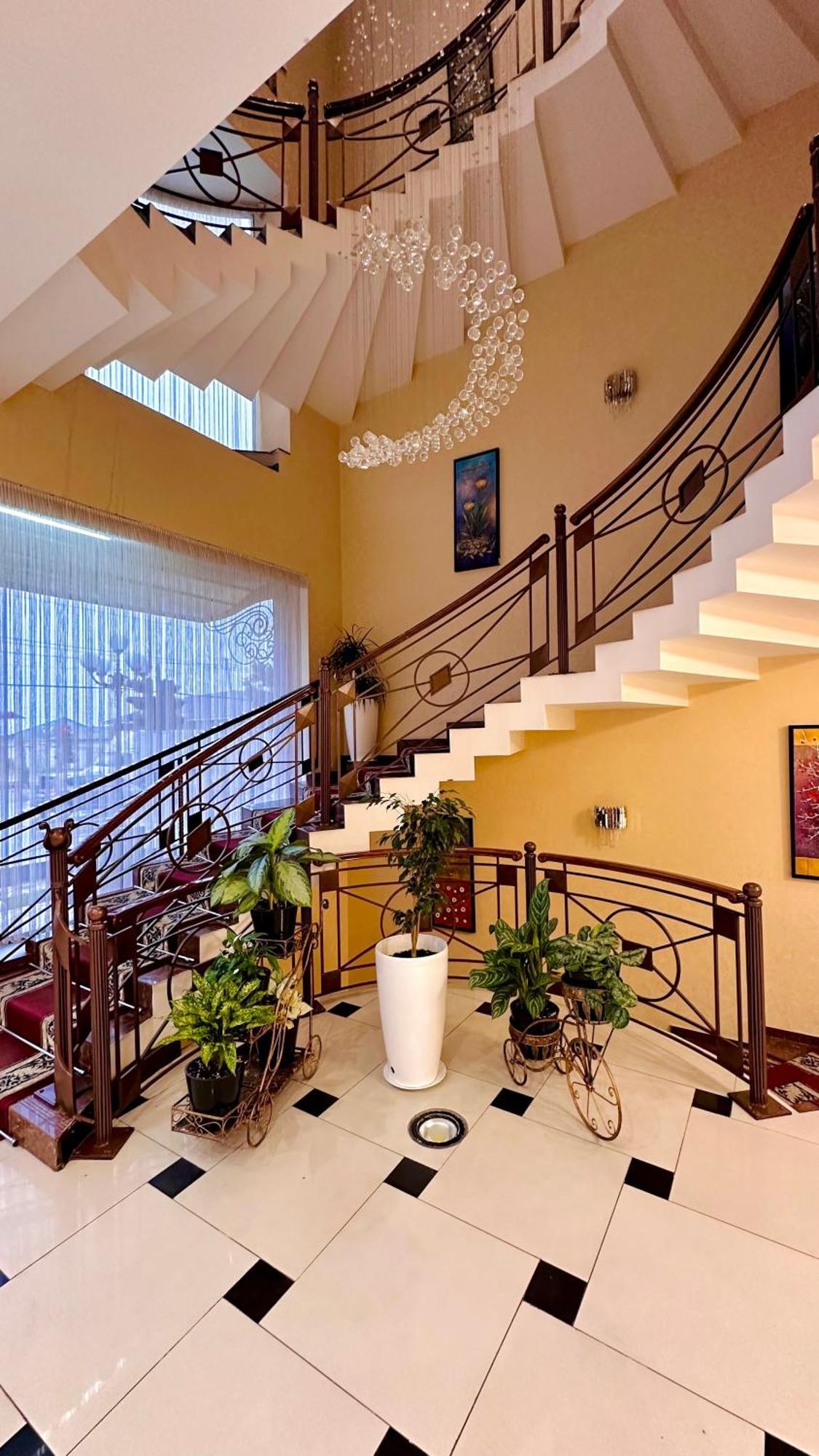 Hayot Hotel Tashkent Exterior photo